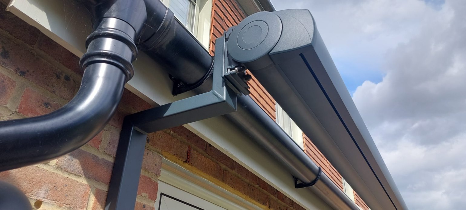 awning spreader brackets