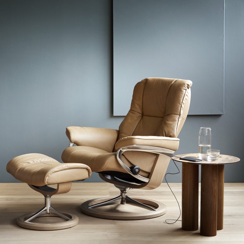 Stressless Quickship Mayfair Medium Signature Chair with Footstool - SPECIAL OFFER Stressless Quickship Mayfair Medium Signature Chair with Footstool - SPECIAL OFFER